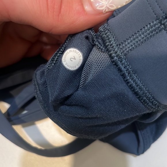 Lulu lemon sports bra - Picture 4 of 4